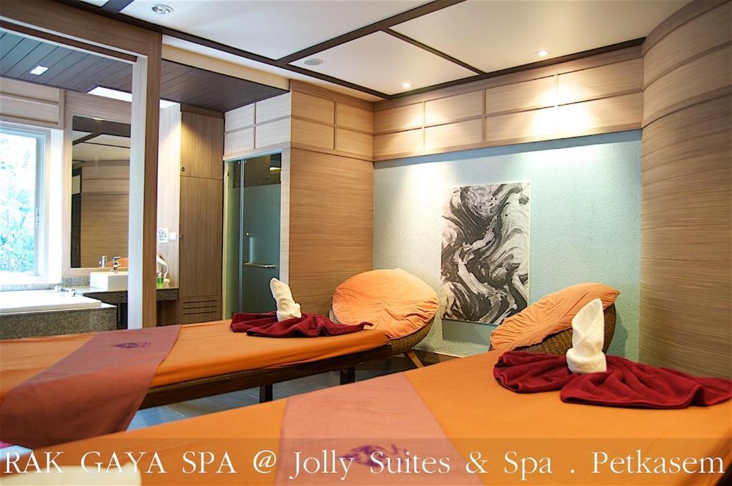 Jolly Suites&Spa Petkasem Haōhng Khēm Exterior foto