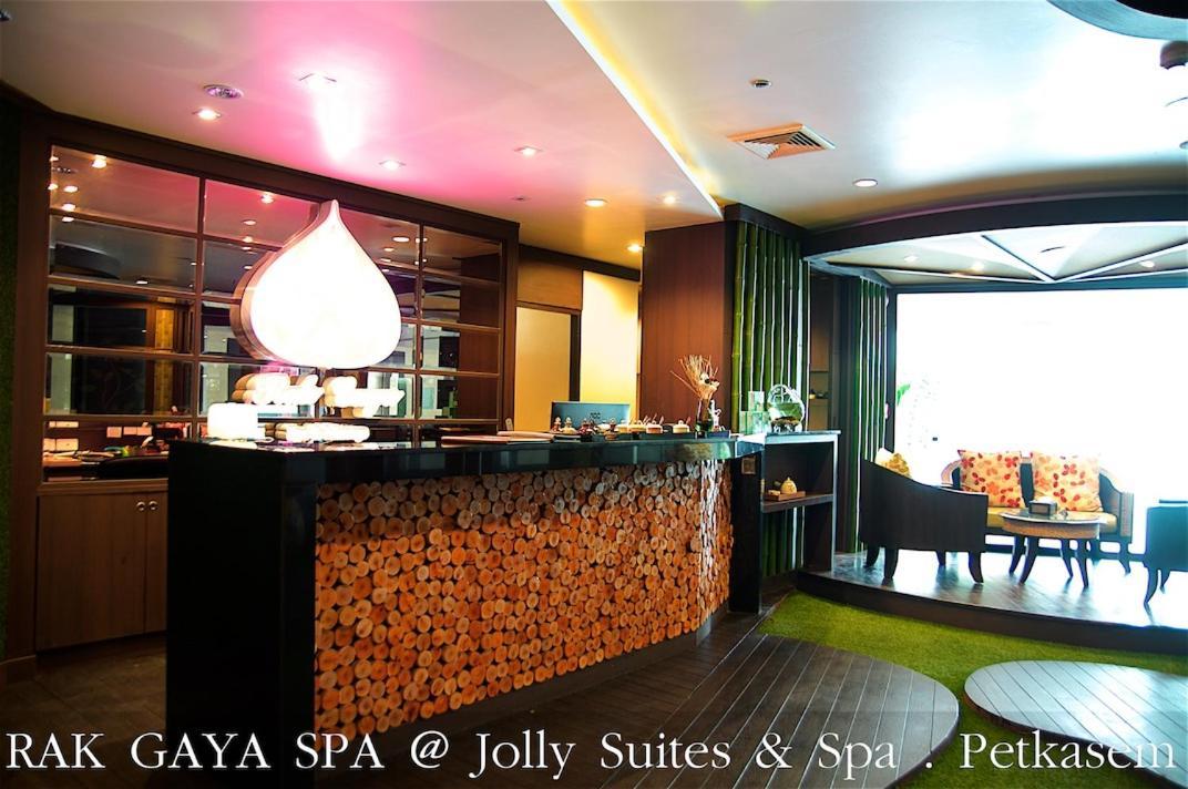 Jolly Suites&Spa Petkasem Haōhng Khēm Exterior foto